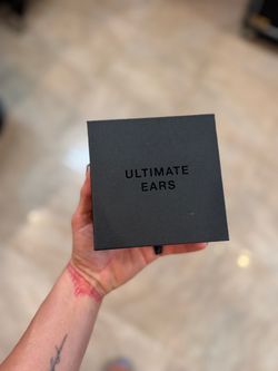 Ultimate Ears Speaker Box