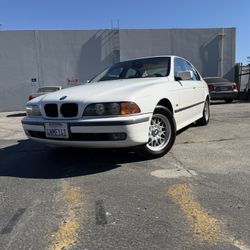 2000 BMW 528i