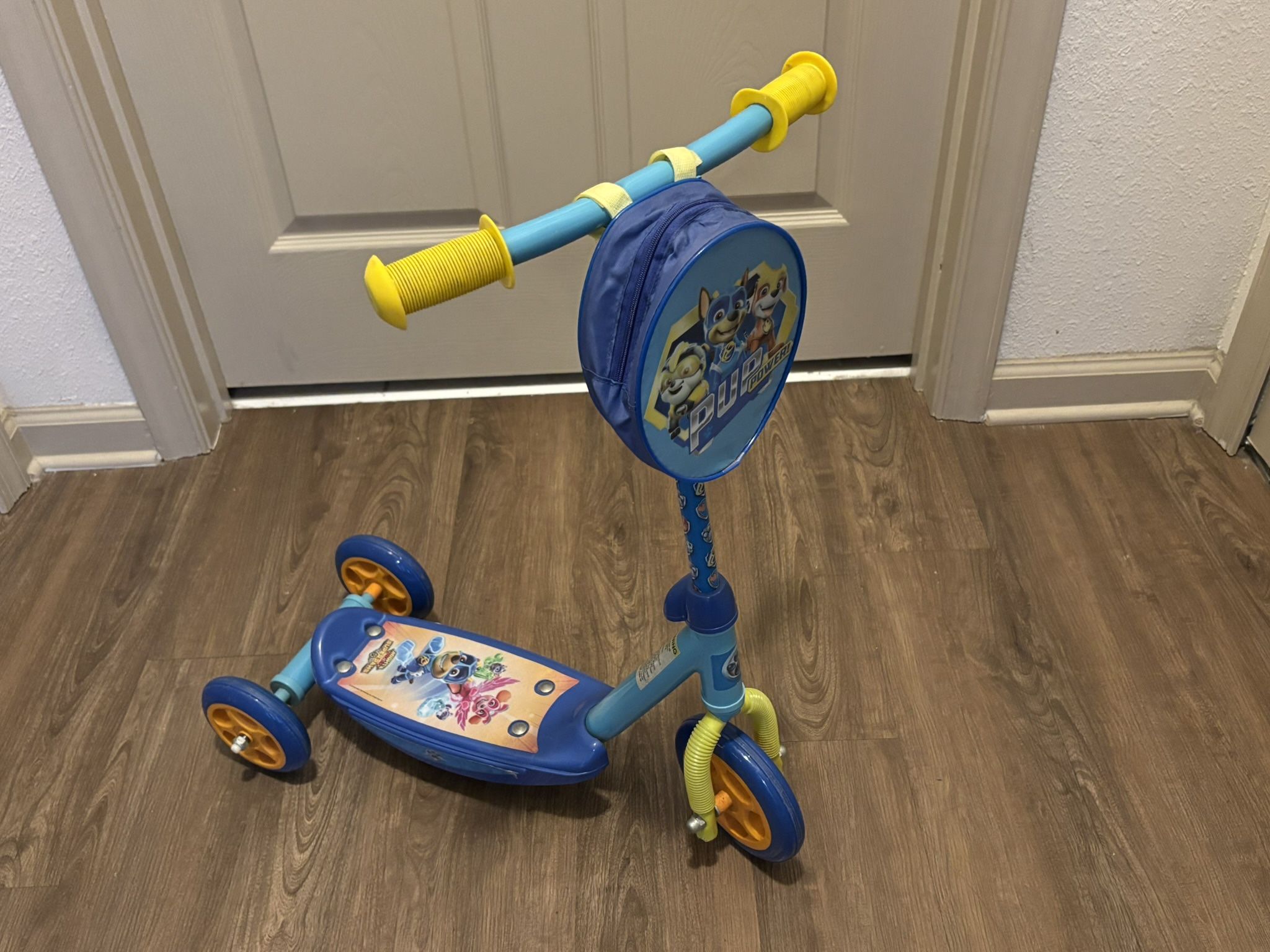 Paw Patrol 3 Wheel Scooter