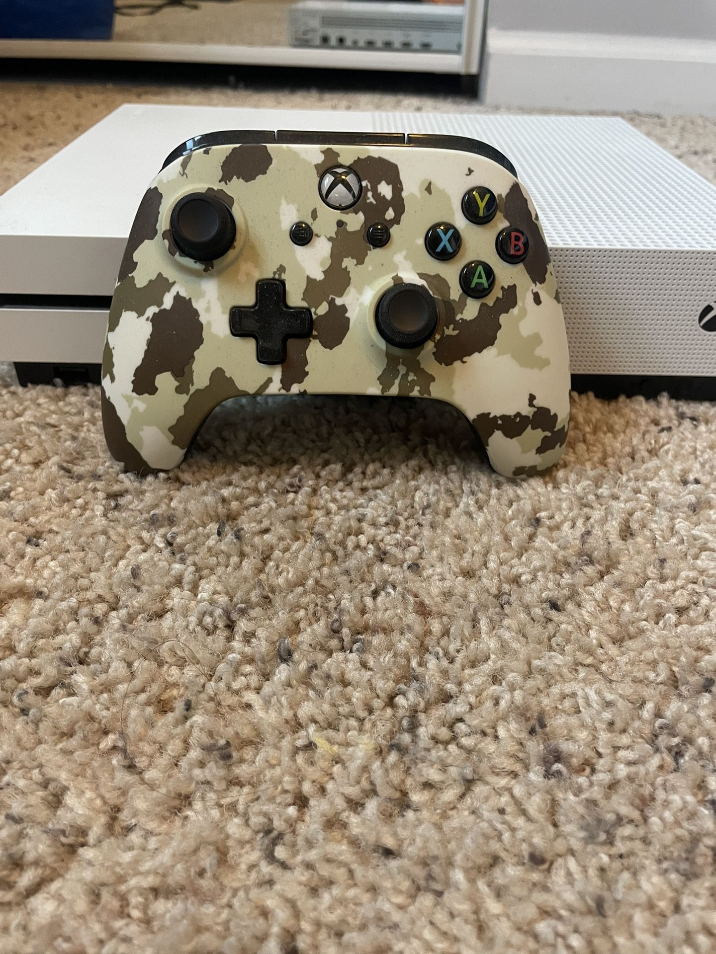Xbox One S With Custom Wired Gaming Controller