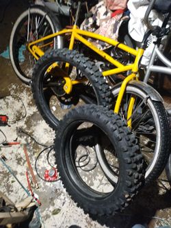 Dunlop And Maxxis Tires Used 3 Rides With Tubes