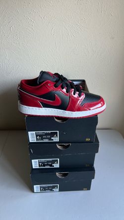 AIR JORDAN1 LOW SE