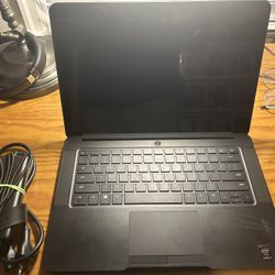Razer Blade RZ09-01952E32 15.6” Display