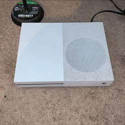 Xbox 1 With Games And Controller 