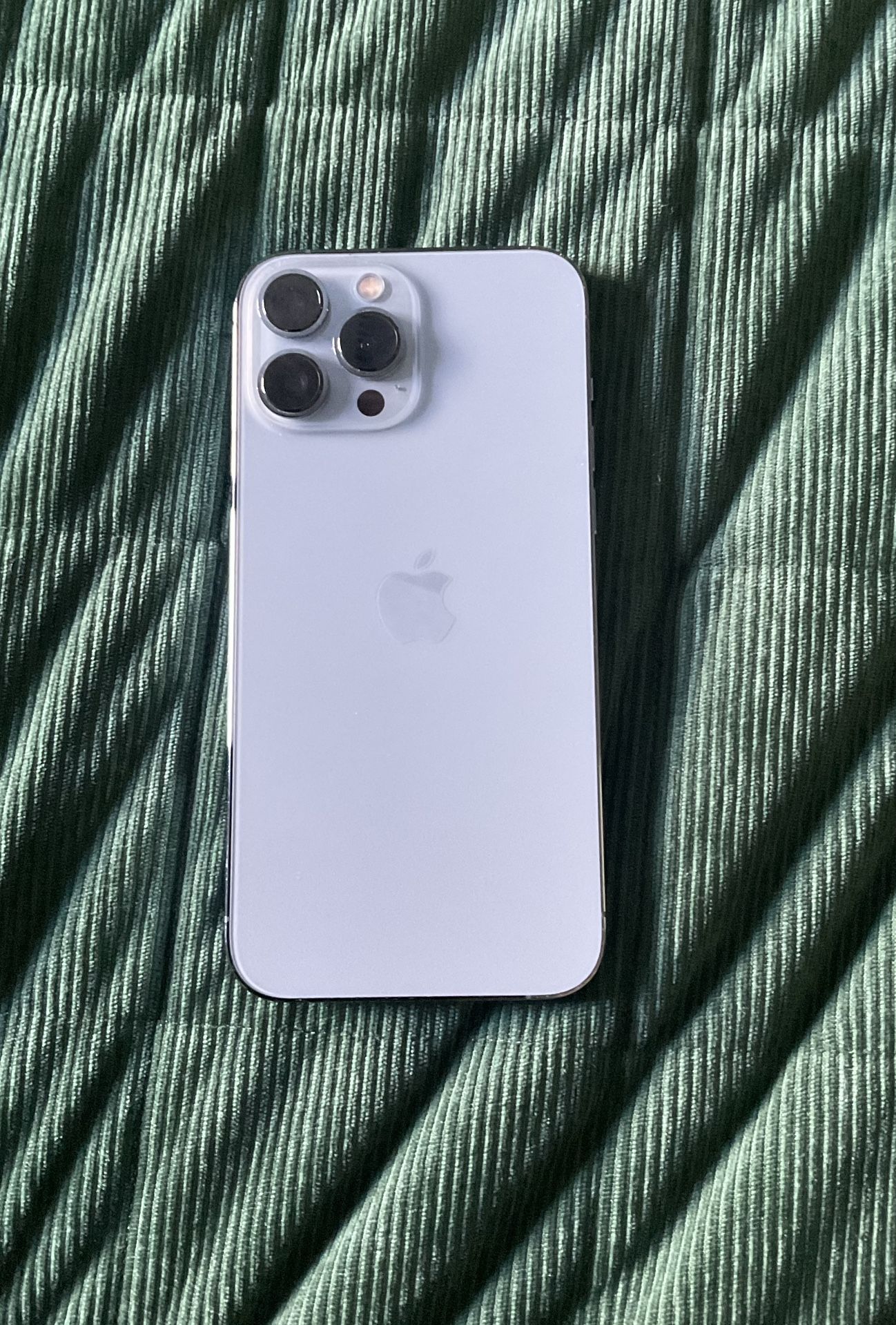 iPhone 13 Pro Max - 128GB - Light Blue - TikTok Installed