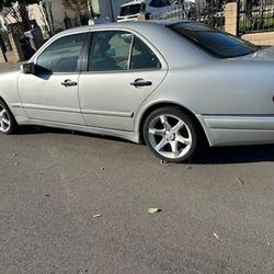 1998 Mercedes-Benz E-Class