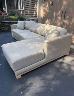 Crate and Barrel Indoor Sectional Sofa/ Couch