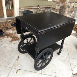 Beautiful Antique Drop Leaf Table