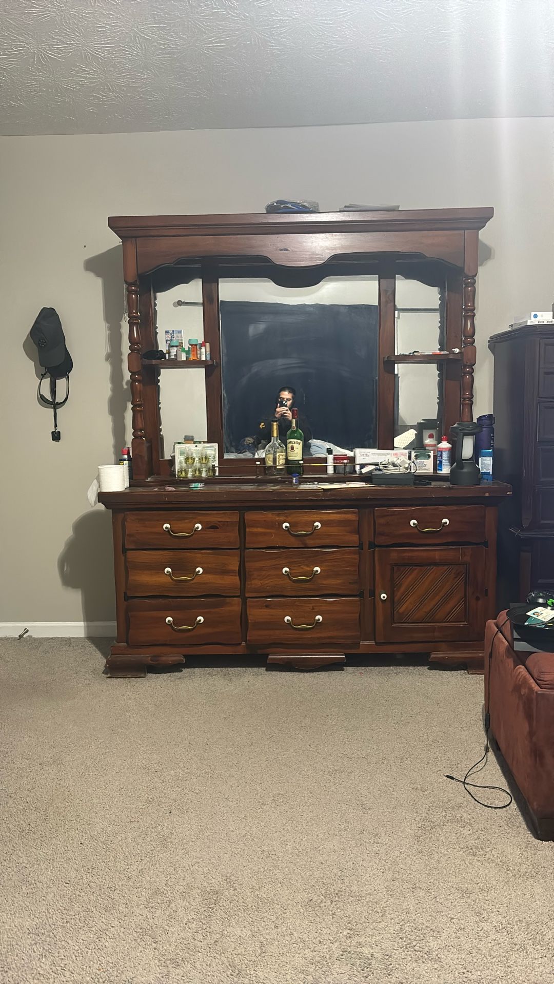 7 Drawer Liquor Cabinet 