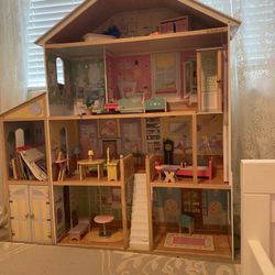 4 Foot Tall Huge  Doll House 