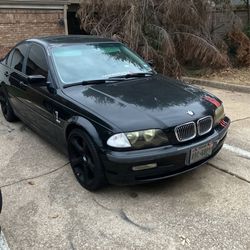 2000 BMW 323i