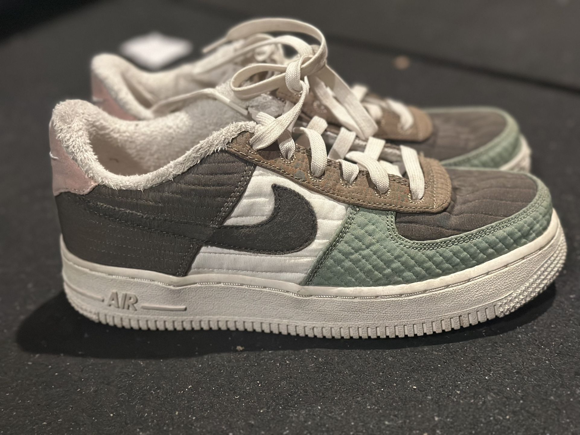 Nike Air Force 1 ‘07 LX Toasty – Oil Green (Women’s Size 6) | Slightly Used, No Box