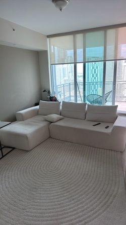 White boneless couch
