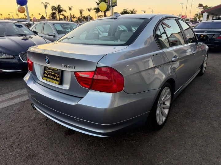 2011 BMW 3 SERIES