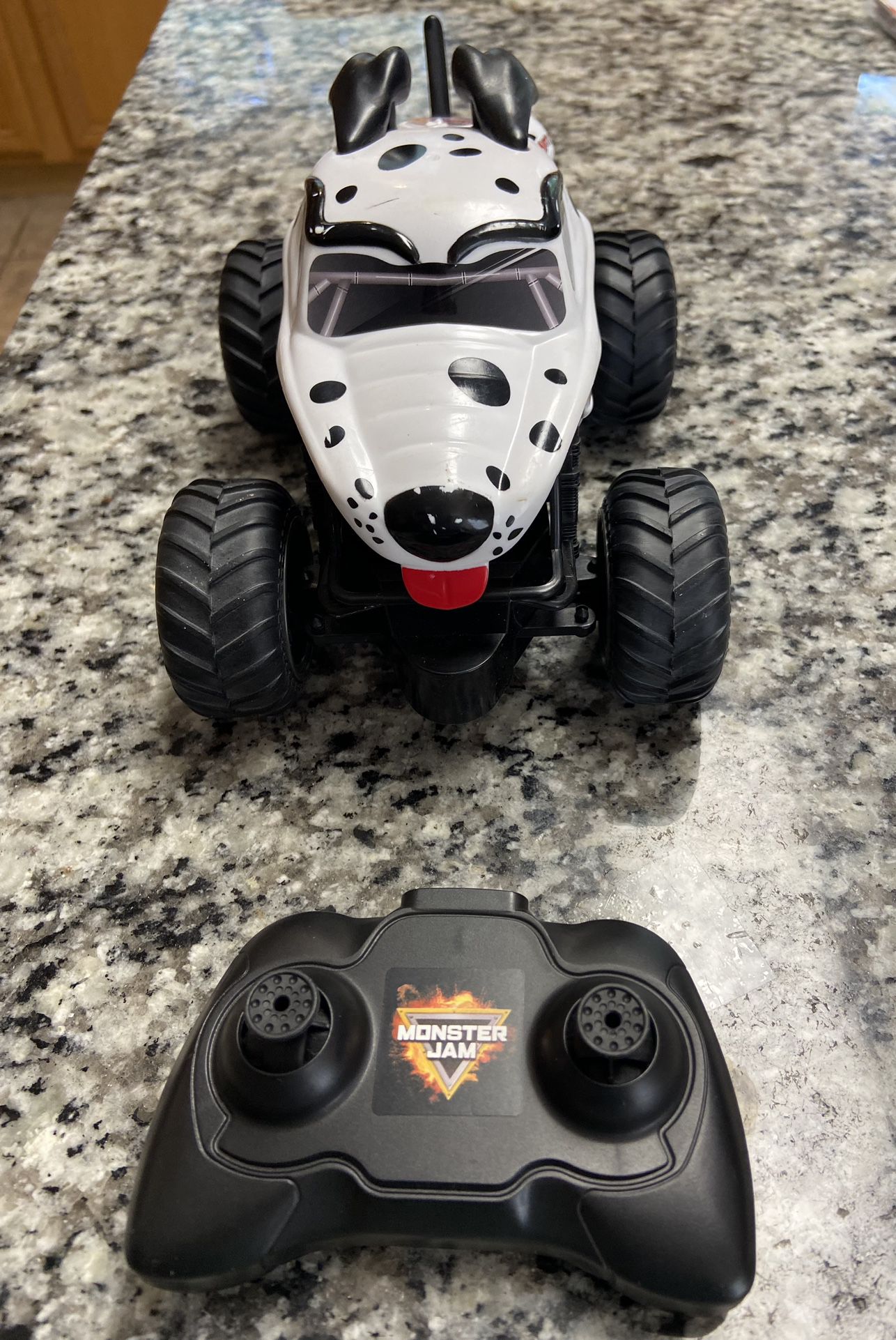 Monster Truck with remote.