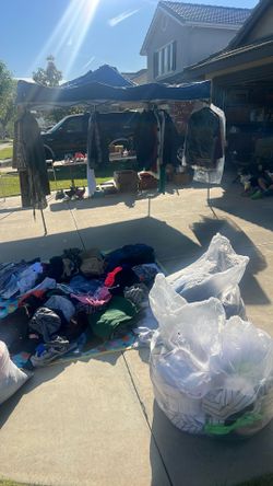 Yard Sale Today!!!! CORONA Take Everything For OBF $300OBF