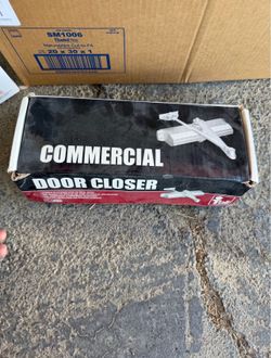 Automatic door closer