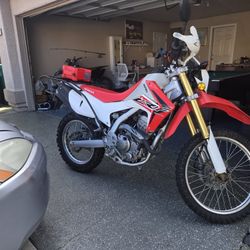 2014 HONDA CRF 250 Street Legal 
