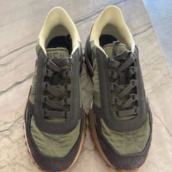 Lacoste Urban Street Trail Sneaker Size 10