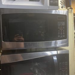 Insignia Microwave 