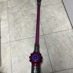 Dyson Stick Vacuum V7