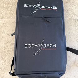 Backpacks with sporty designs are also sold wholesale