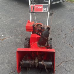 Toro Snow Blower Gas NEGOTIABLE