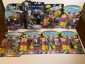 Lot of 8 Star Trek Figures - 1990’s - Playmates - New