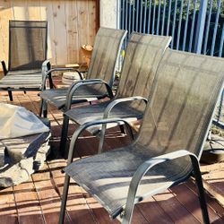 4 Patio Chairs