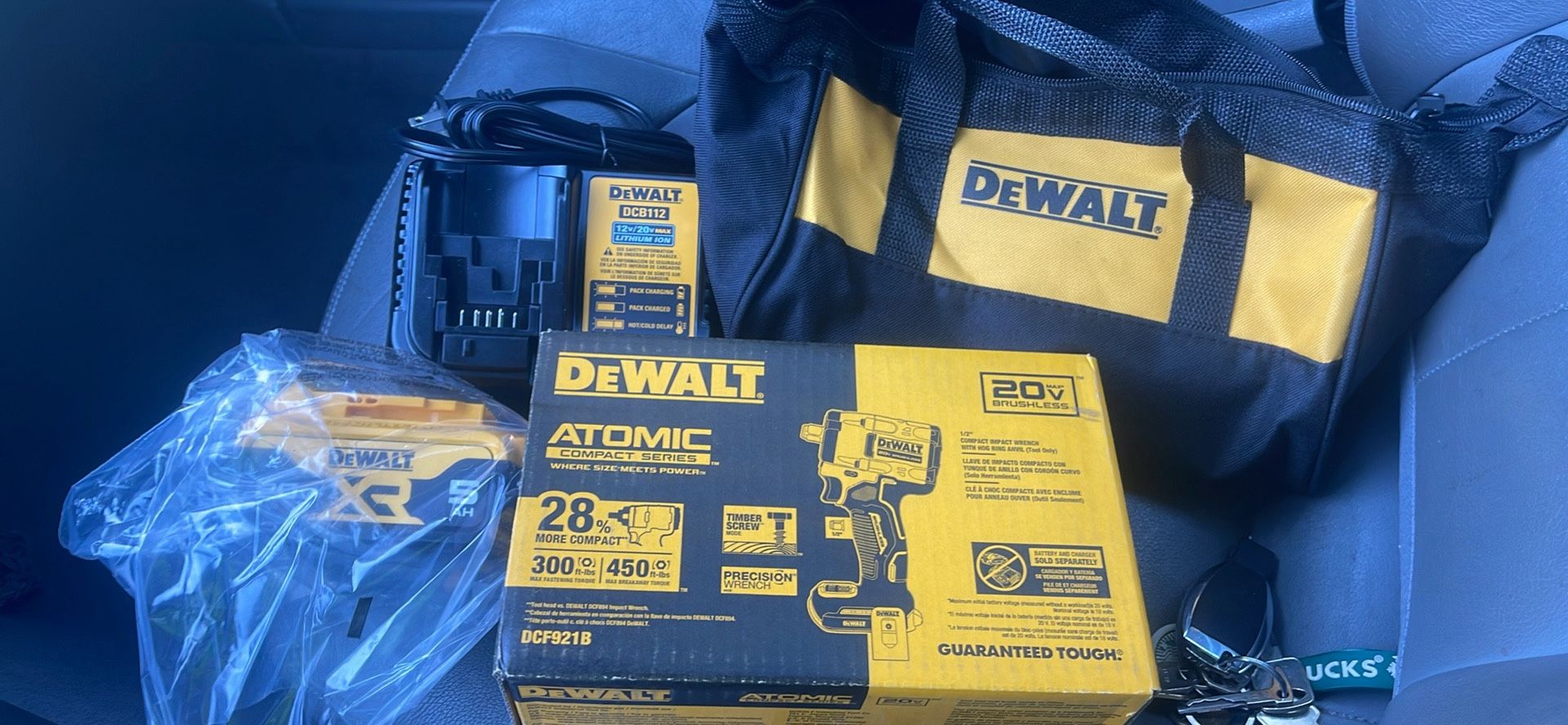 1/2” Dewalt Compact Impact Wrench & 5ah Battery & Charger & Bag