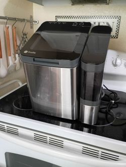 Countertop Nugget Ice Maker