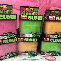 Needoh Nice Glow Cube