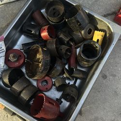 Hole drill bits