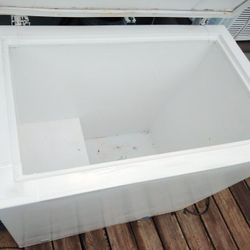 Frigidaire Freezer 