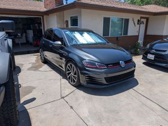 Volkswagen Golf GTI