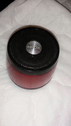 Bluetooth speaker $8