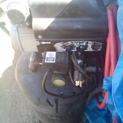 CENTRAL PNEUMATIC 21 GALLON 150 PSI AIR COMPRESSOR 