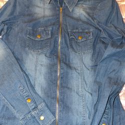 Guess Longsleeve Shirt $5 Size L