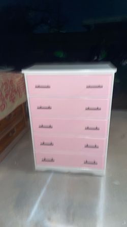 Daughters 5 Drawer Chest!