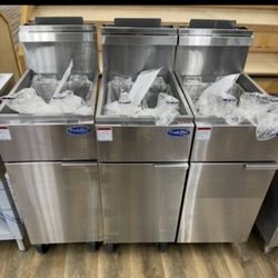 ***NEW 40lb GAS DEEP FRYER*** FOR RESTAURANTS AND FOOD TRUCKS