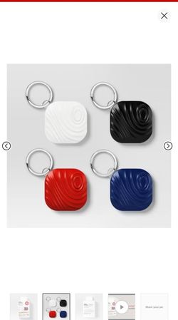 Deal Worthy 4 Pack Item Locator Keychains 
Up to 150 Feet Works w/ IOS Apple Devices 14.5 or Newer 