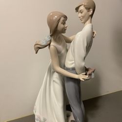 Retired Lladro “Love’s Little Surprises” #6746 Without Original Box