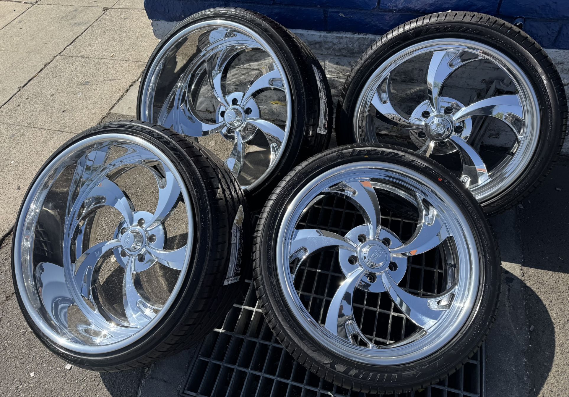Intro Gallup II Staggered 22x9 - 24x12 With 265/35/22 - 295/30/24 Tires For Obs C-10 Chevy🔥🔥🔥