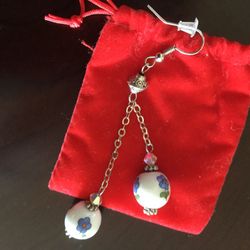 Long Silver earrings / floral porcelain & crystal beads 🌿🌹🌿