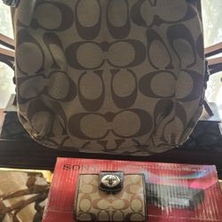 COACH PURSE QITH WALLET