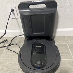 Shark IQ Robot Vacuum