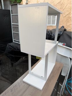 White Modern S-Shaped Tiered Shelf