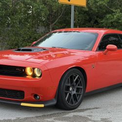  Dodge challenger shaker scatpack 392 