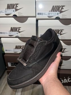 Travis Scott Velvet Brown 