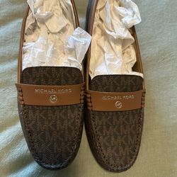 Michael Kors Flats Woman’s 9- New Without tags - Never Worn